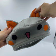 Cargar imagen en el visor de la galería, Gorrito Goma
