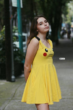 Cargar imagen en el visor de la galería, Vestido Pikachu - Disponible 7 días después de la compra
